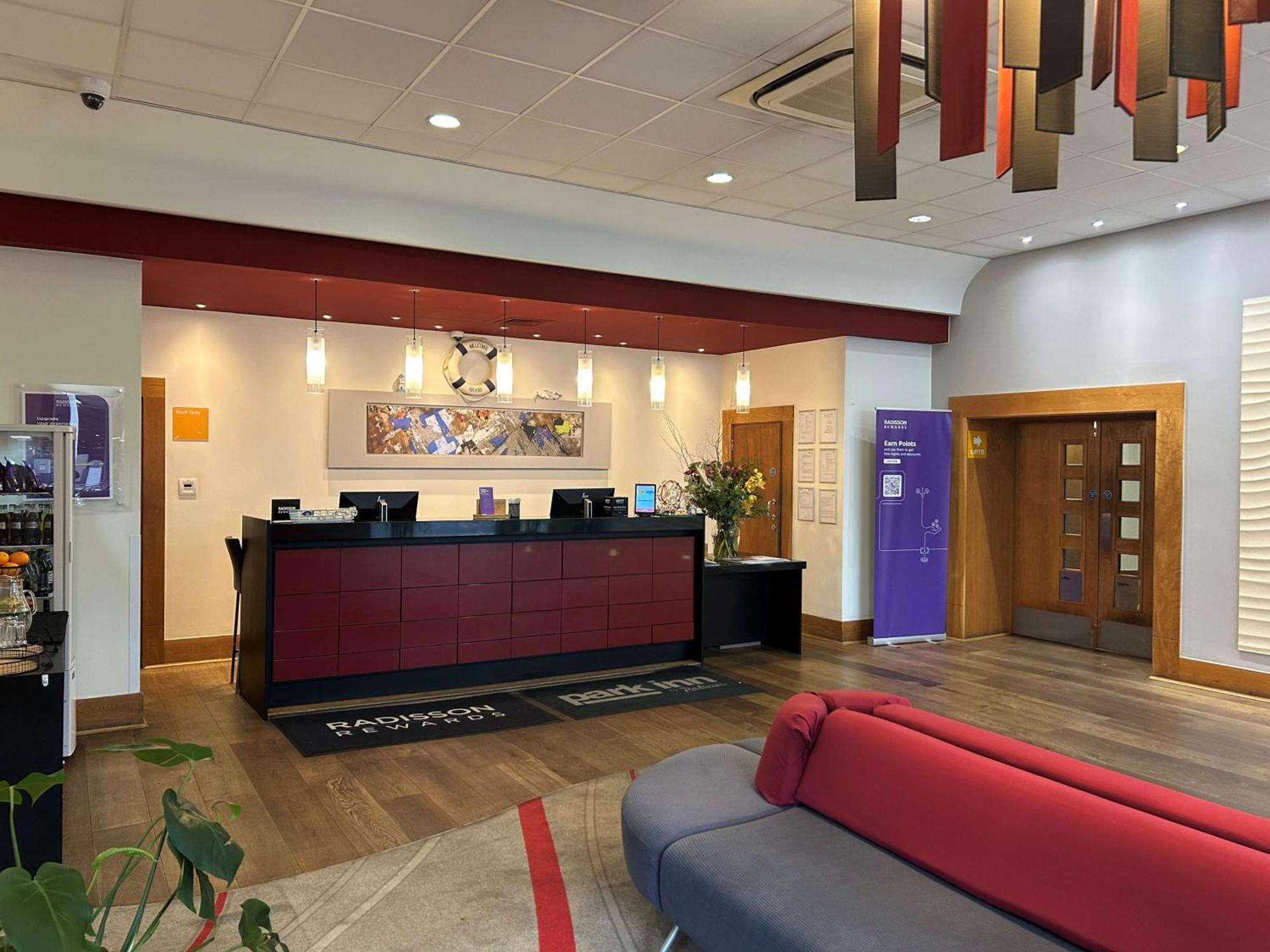 Park Inn By Radisson Palace Southend-on-Sea Exterior foto